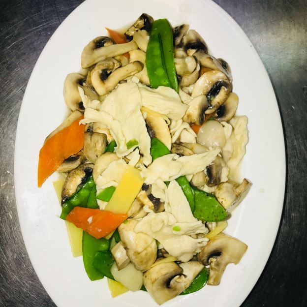 69. Moo Goo Gai Pan