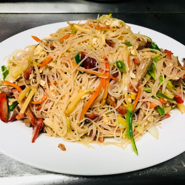 100 Roast Pork Chow Mei Fun