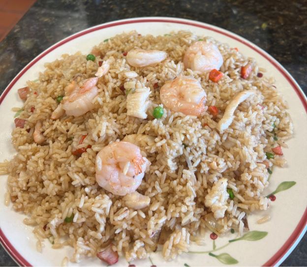 G1.(雞/牛/叉燒)炒飯 (Chicken,Beef or Bar-B-Q Pork) Fried Rice