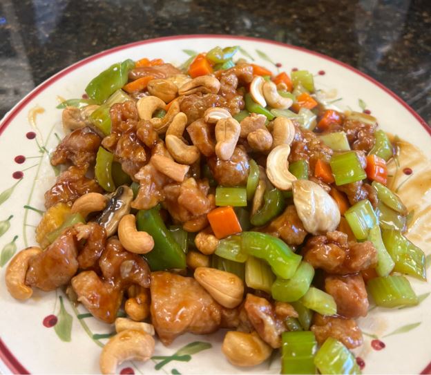 84 Chicken with Cashew Nuts
