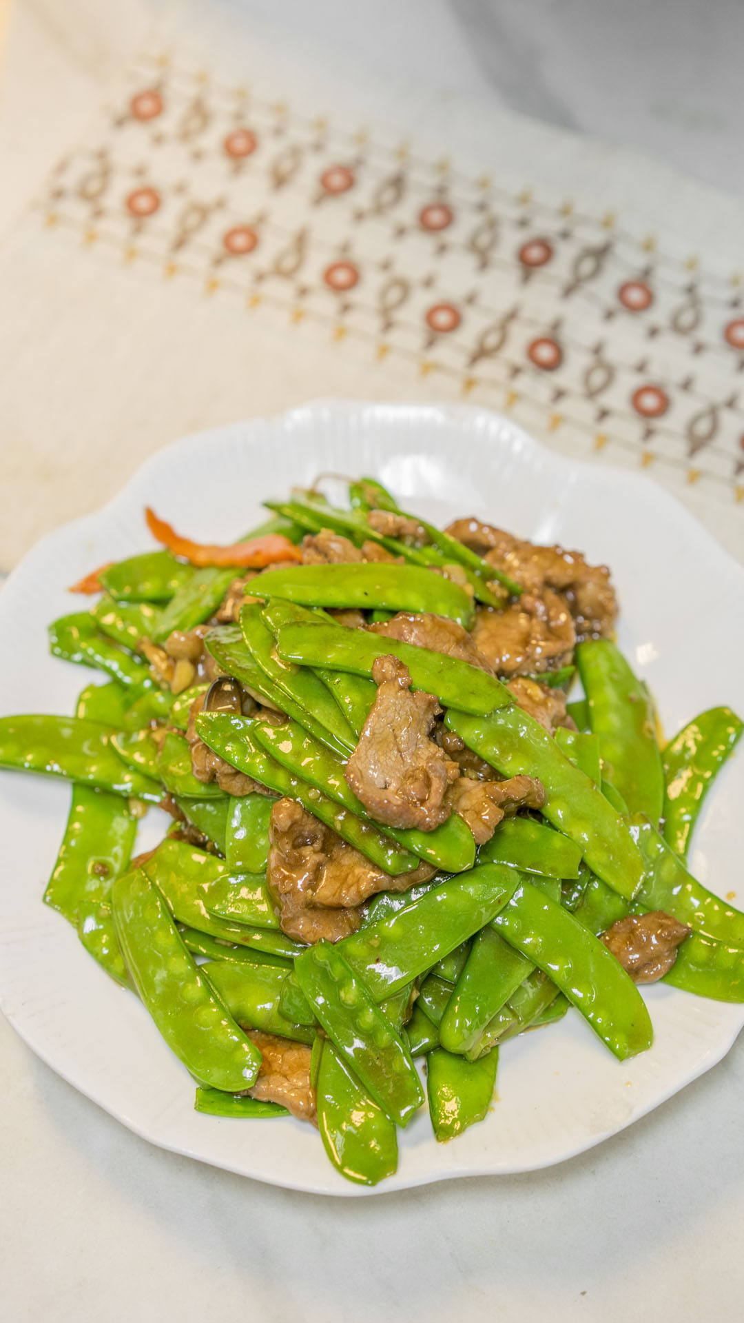 64. Beef w. Snow Peas
