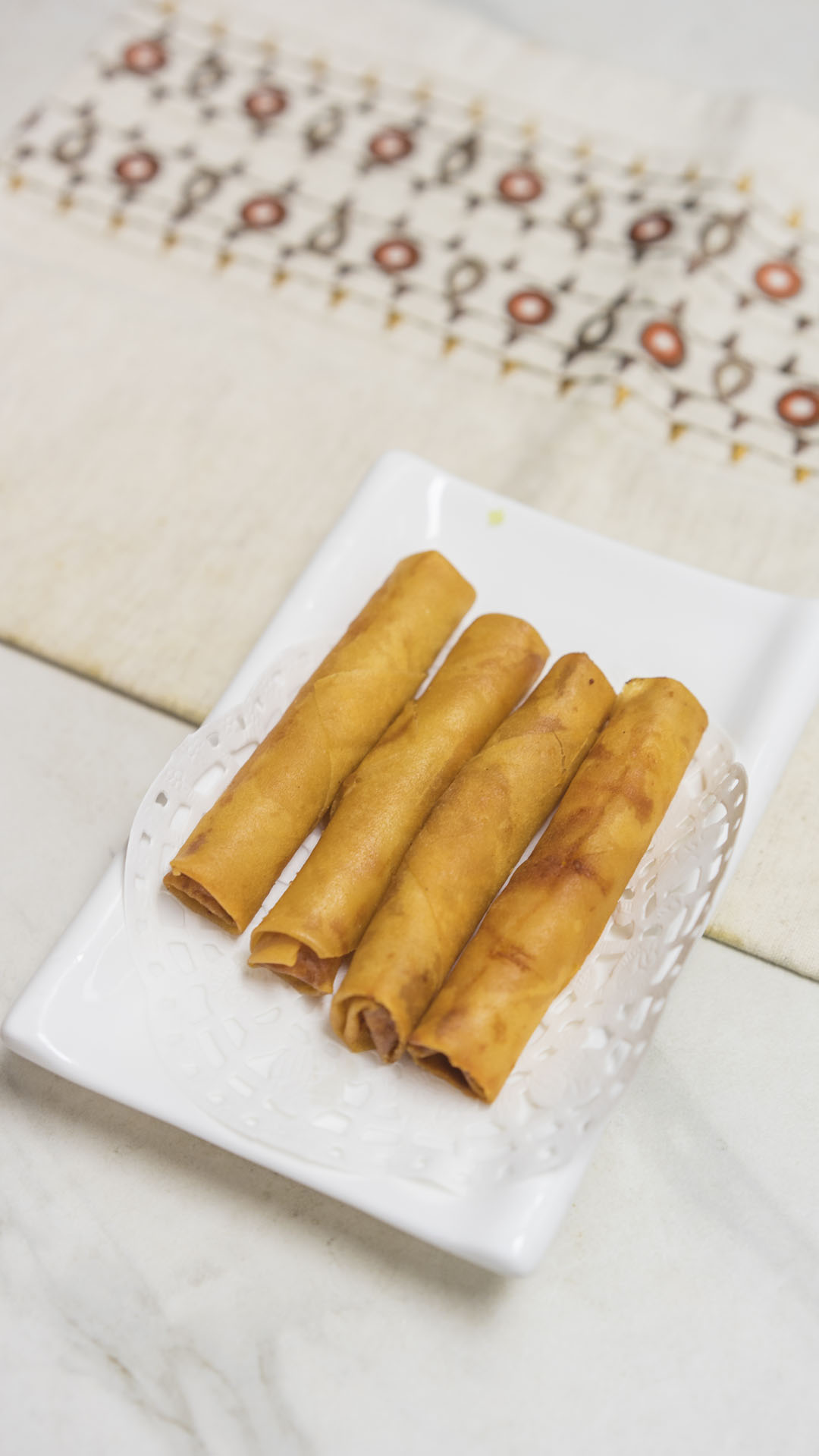 3. 虾卷 Shrimp Roll