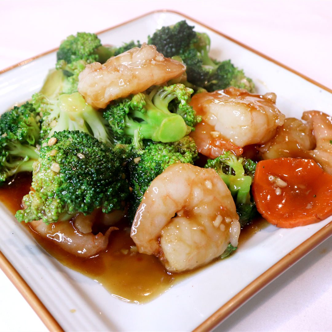 C12. Shrimp w. Broccoli Combination Plate