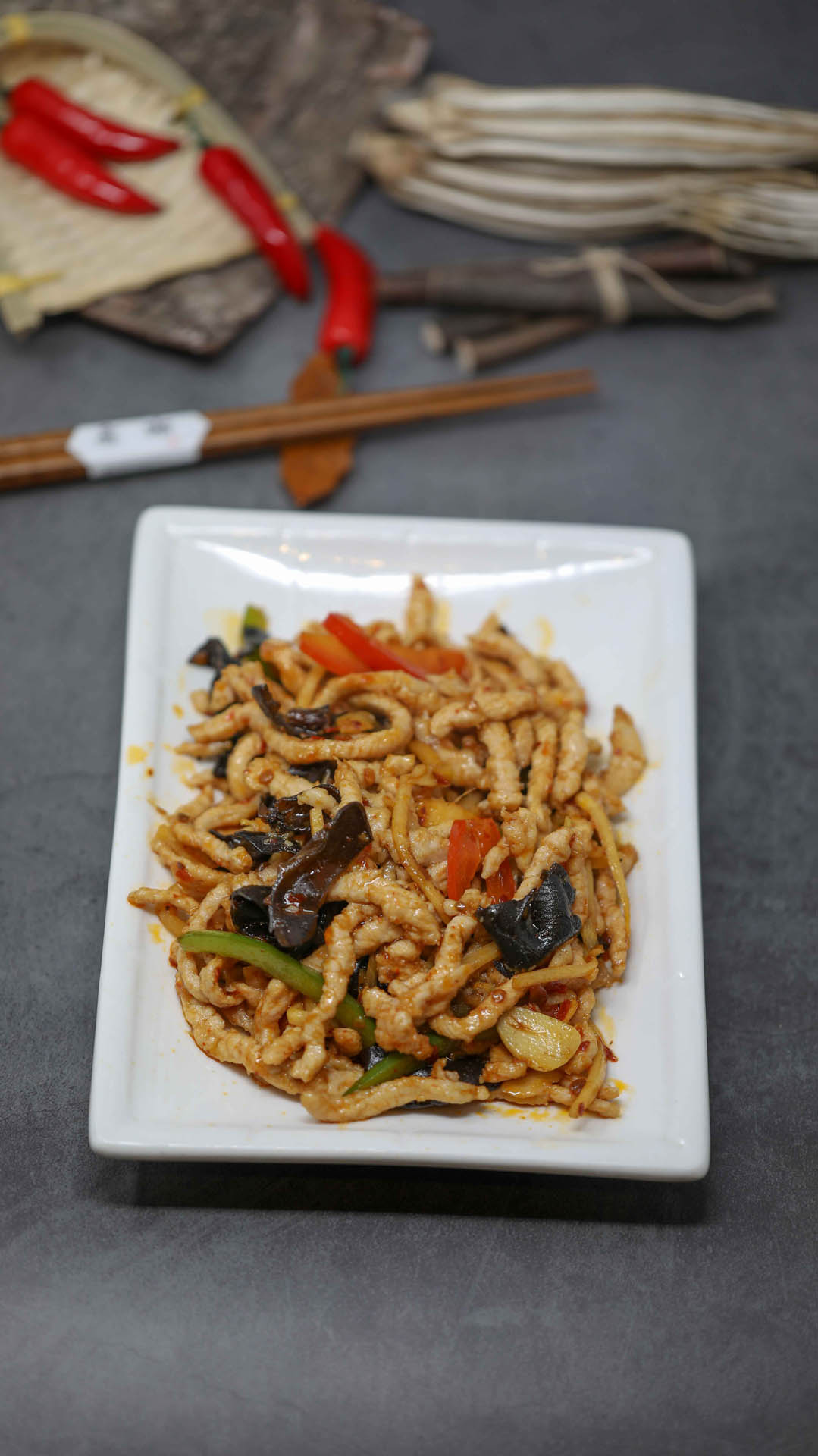 鱼香肉丝78. Shredded Pork w. Garlic Sauce