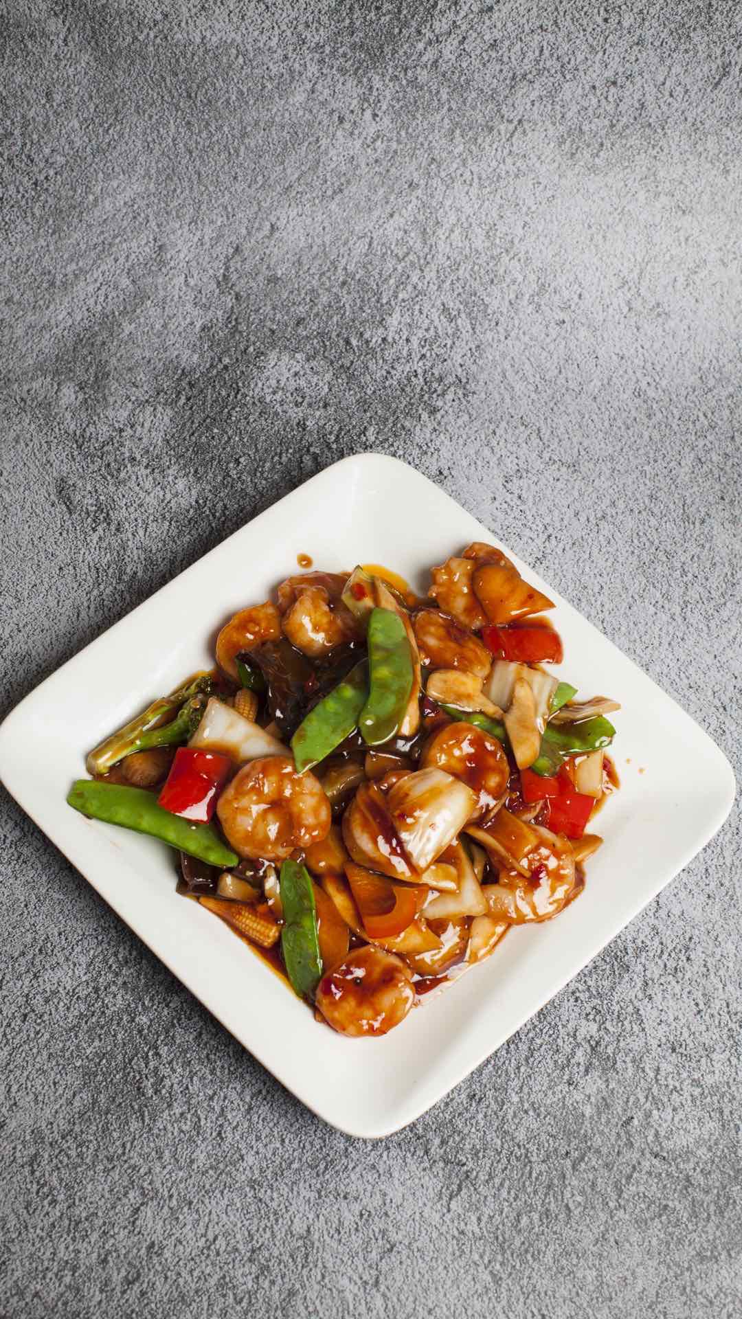 C23. Shrimp w. Garlic Sauce