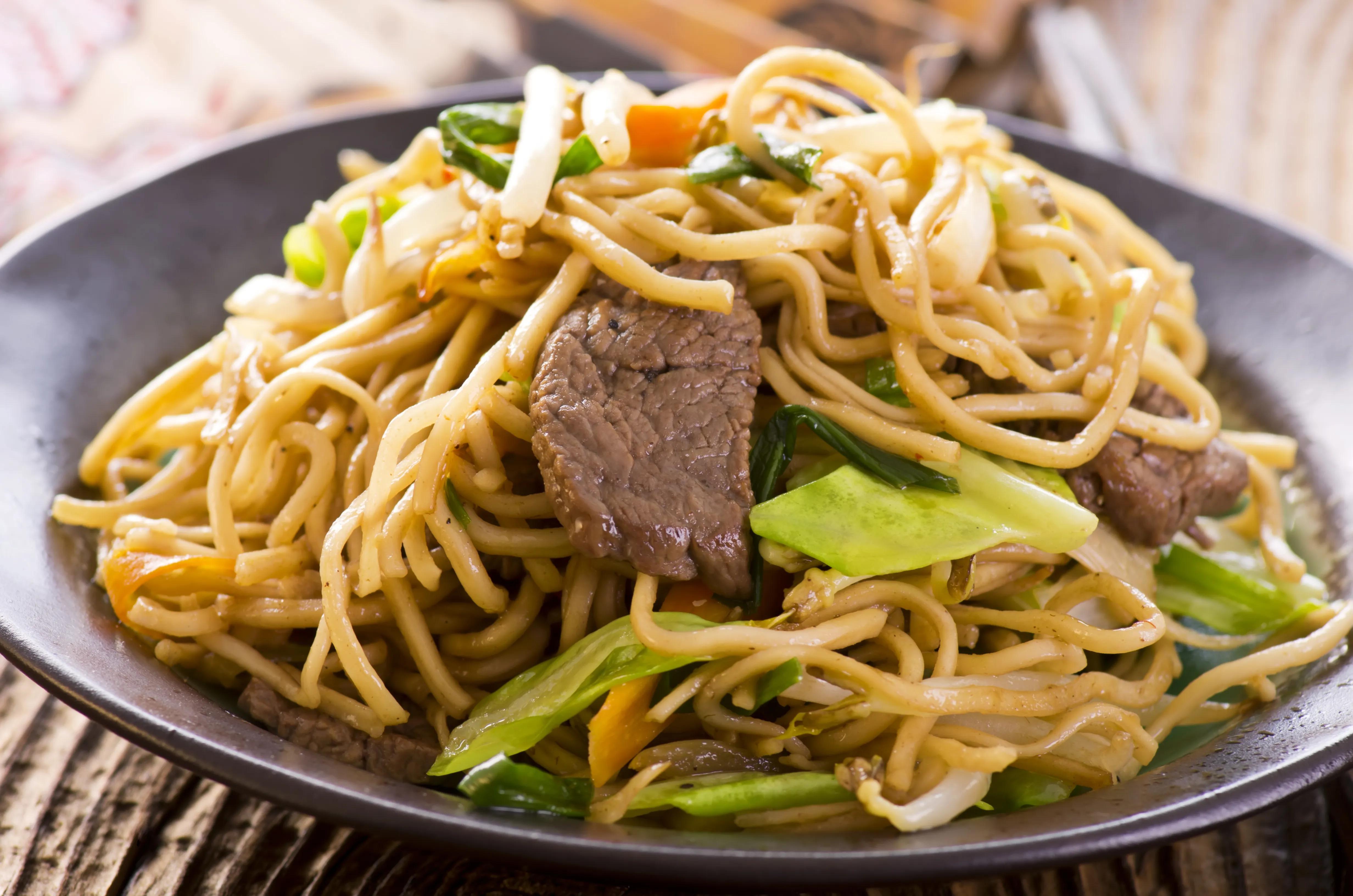 23. 牛捞面 Beef Lo Mein