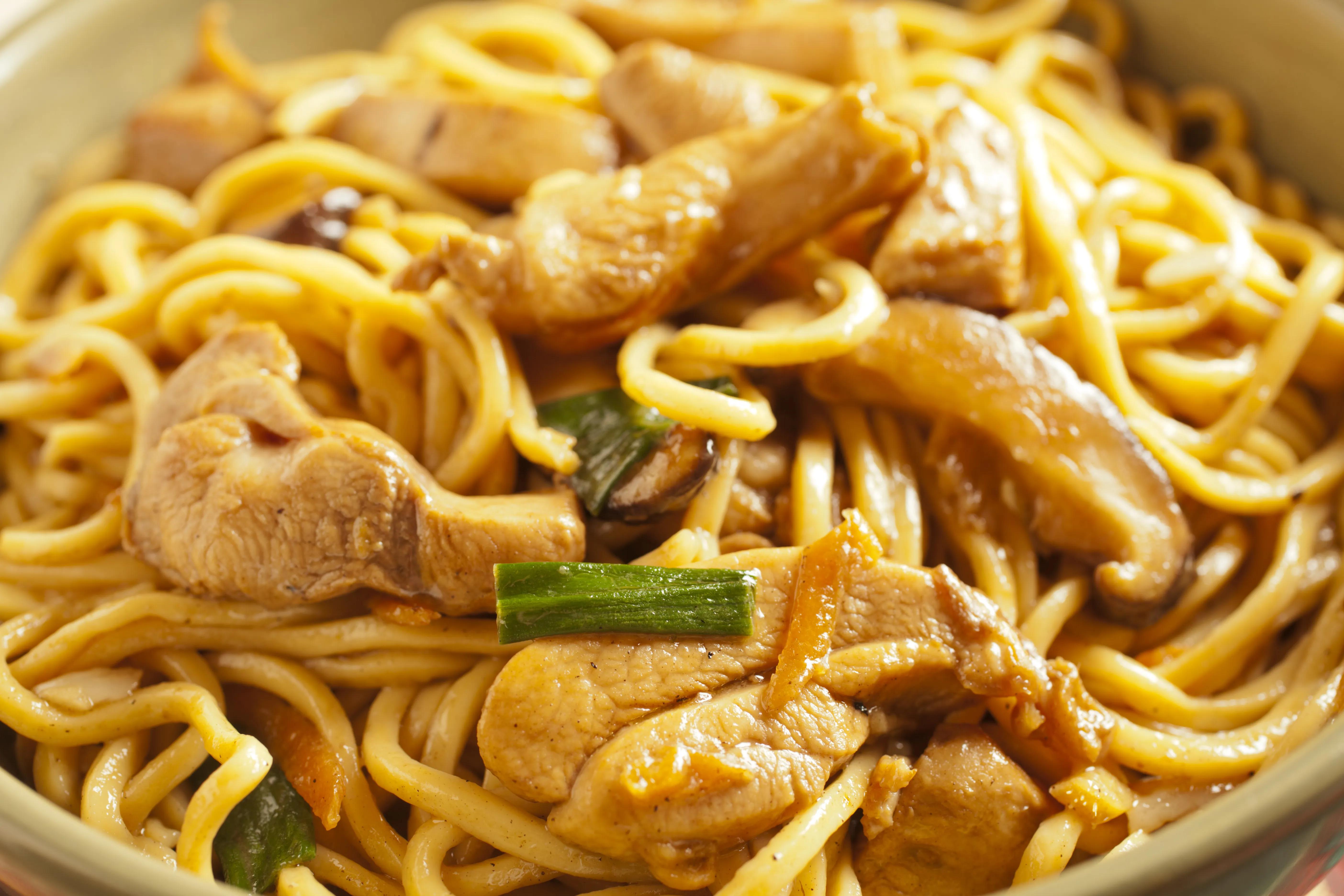 22. 鸡捞面 Chicken Lo Mein