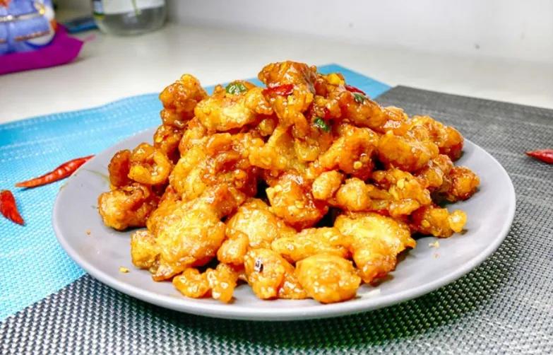 General Tso's Chicken Combination Platter