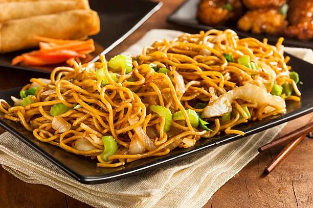 Chicken Lo Mein