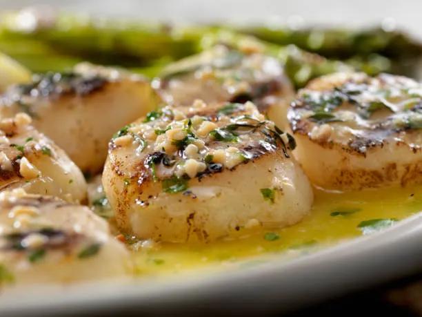 Scallop with Garlic Sauce