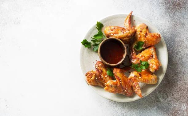 5. Regular Chicken Wings (8)