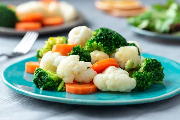 6. Steamed Mixed Vegetable w. Chicken & Shrimp