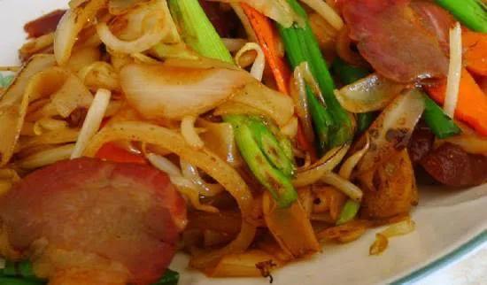 Pork Chow Mein Combination Platter