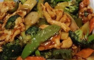 Hunan Chicken Combination Platter