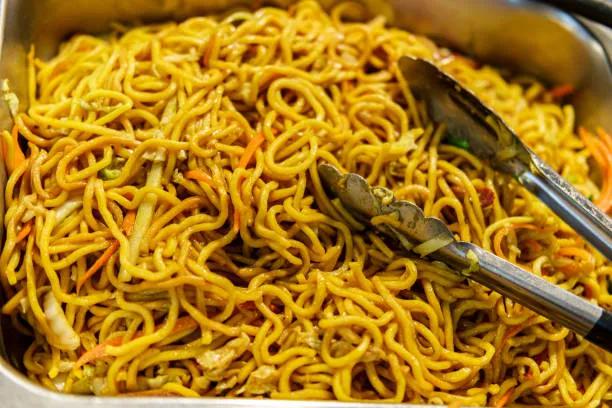 Chicken Lo Mein