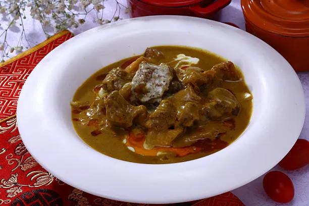 81 Curry Beef