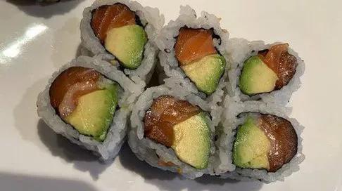 8. Sake Avocado Maki