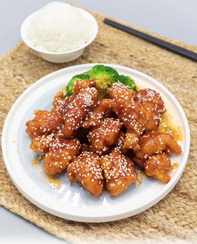 C2.芝麻鸡 SESAME CHICKEN
