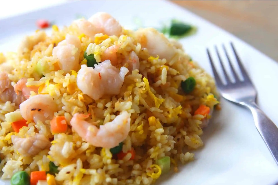 18. 虾炒饭 Shrimp Fried Rice