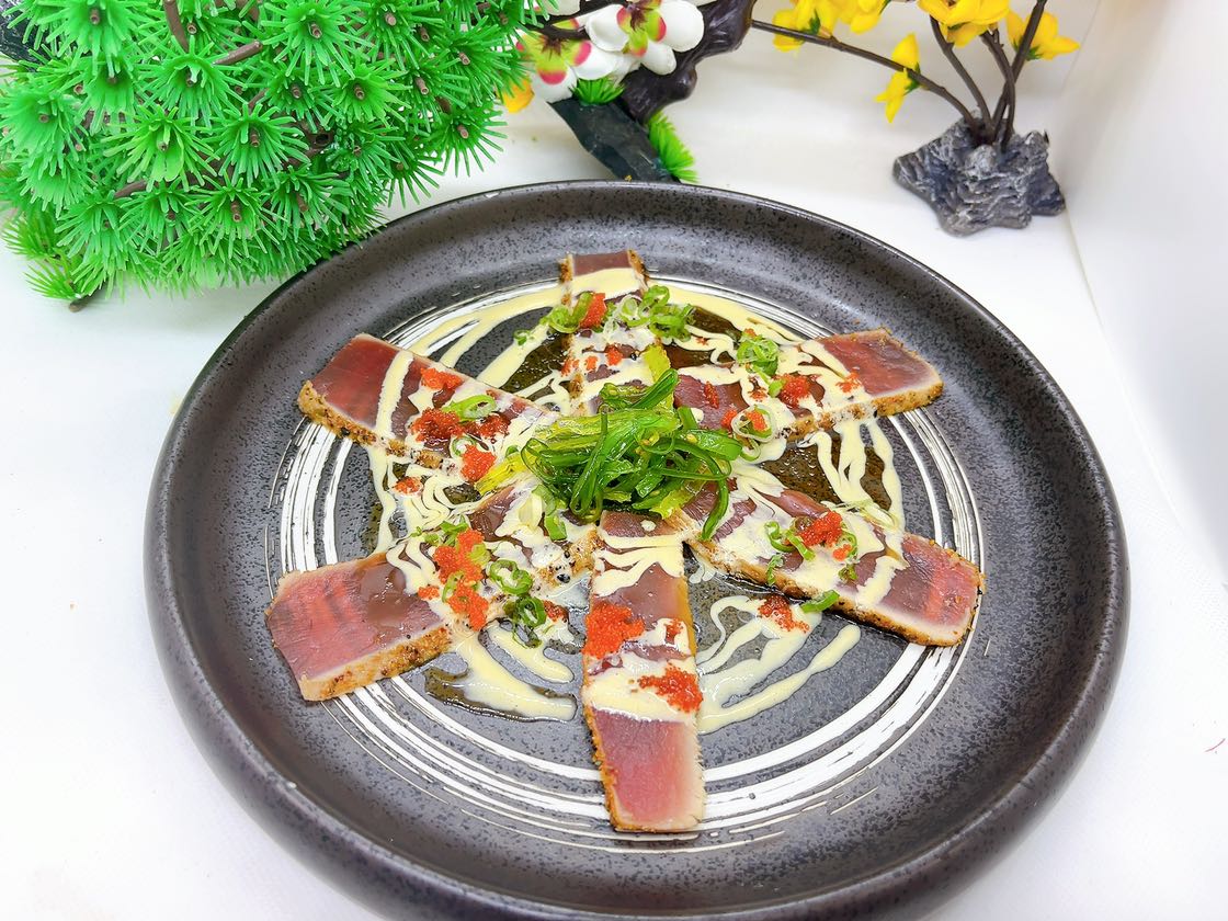Pepper Tuna