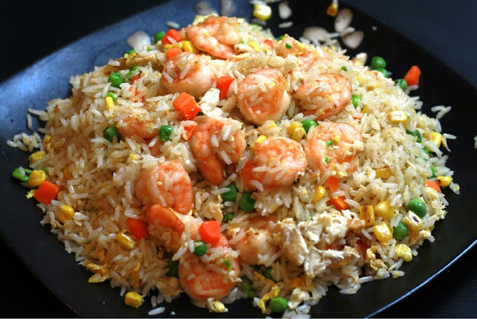虾炒饭21. Shrimp Fried Rice