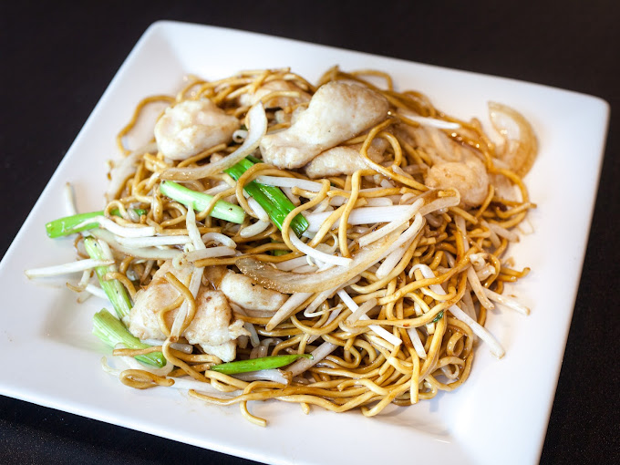 Chicken Lo Mein