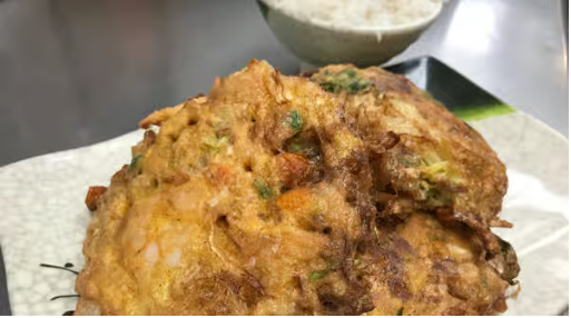 D28. Beef or Shrimp Egg Foo Young