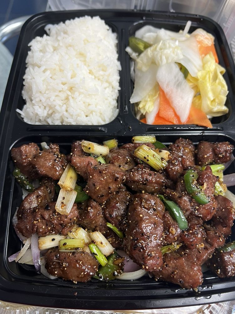 43.牛柳粒白飯 Stir Fried Fillet Mignon with White Rice