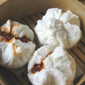 24. 叉燒包 Roasted Pork Bun (3pc)