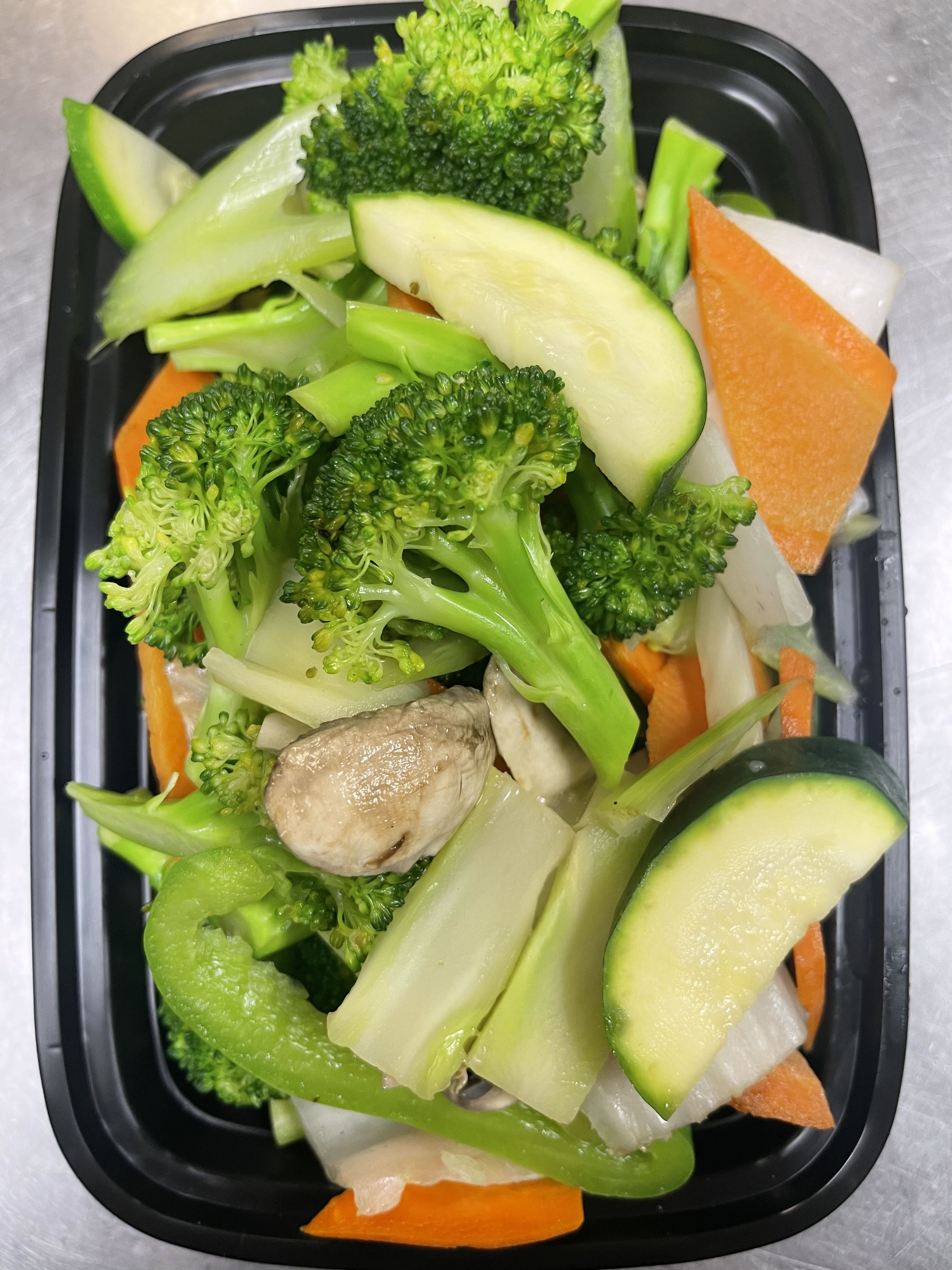 D1. Steamed Vegetable Delight