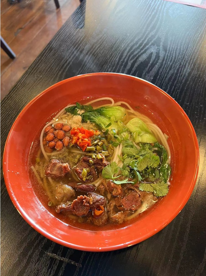 Super Beef Rice Noodle 頂級牛肉湯粉