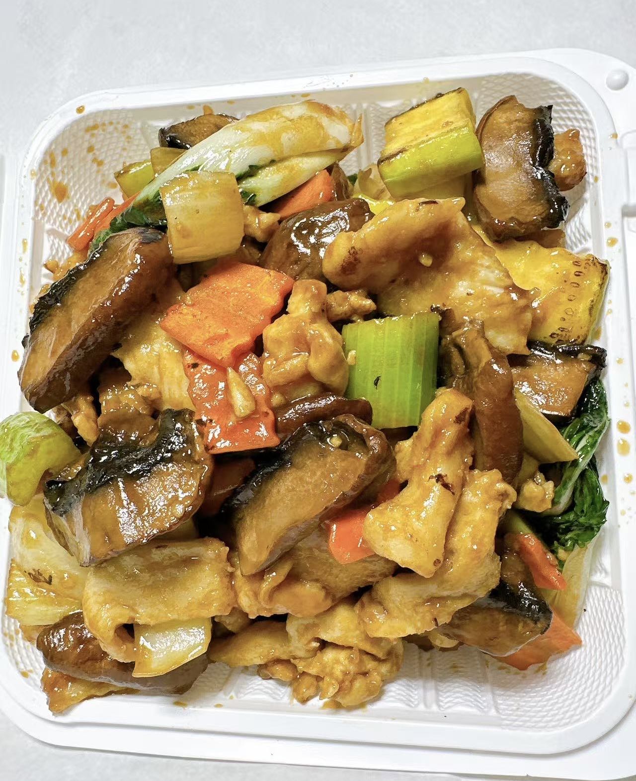 34. Portabella Mushroom Chicken with Chinese Green