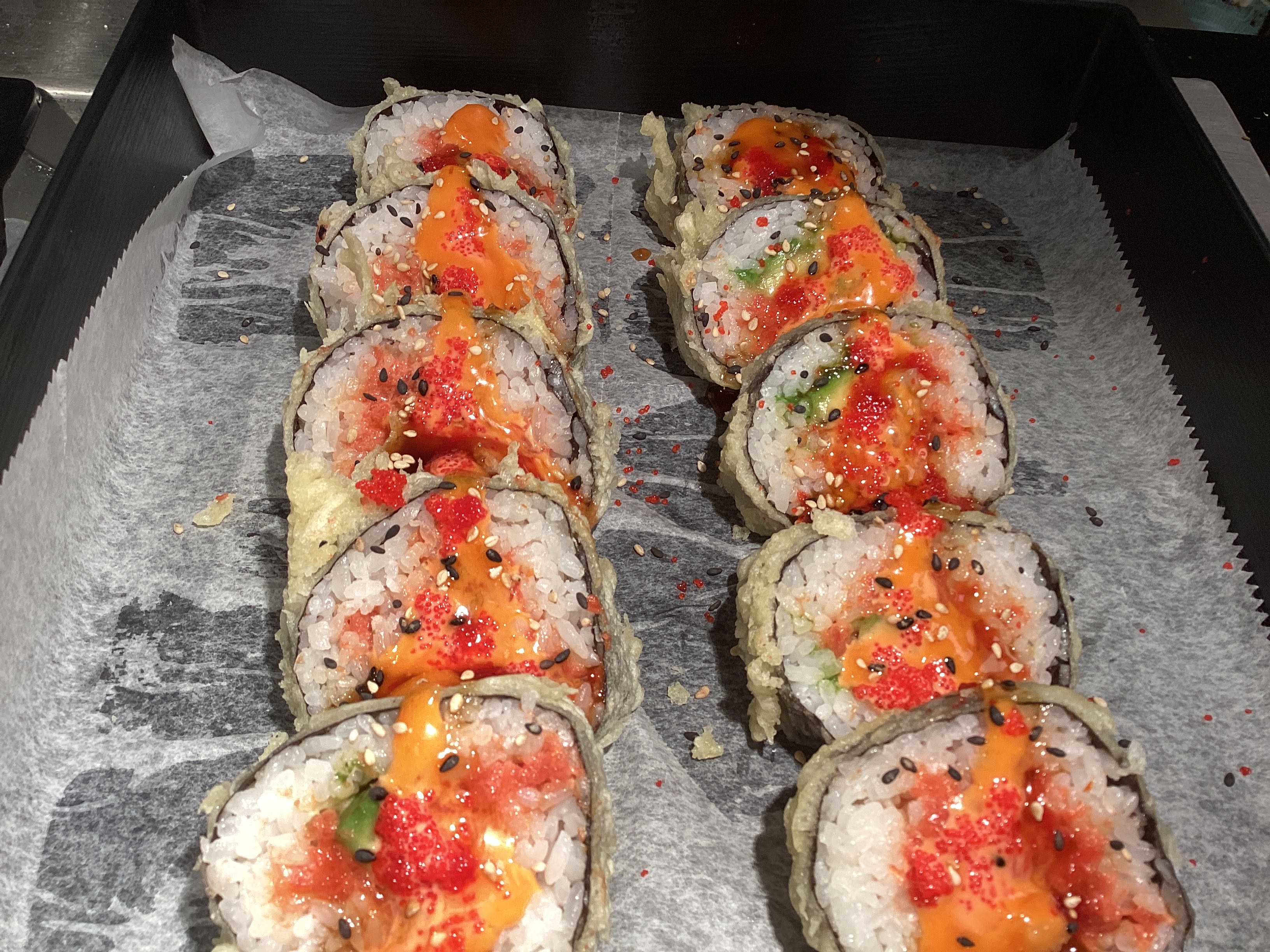 17. Godzilla Roll (10 pcs)