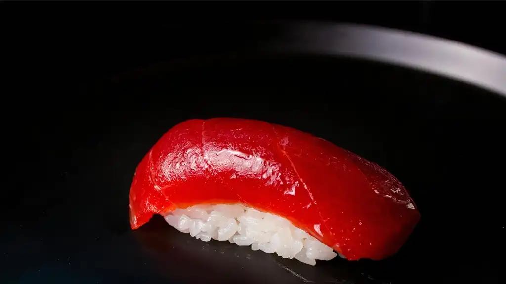 10. Maguro